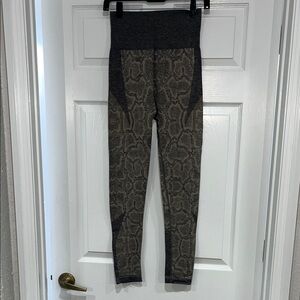 Varley Snakeskin Patterned Leggings